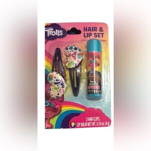 2 sets of Trolls 2piece hair clip & lip‎ balm set - new